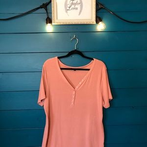 Pale pink T